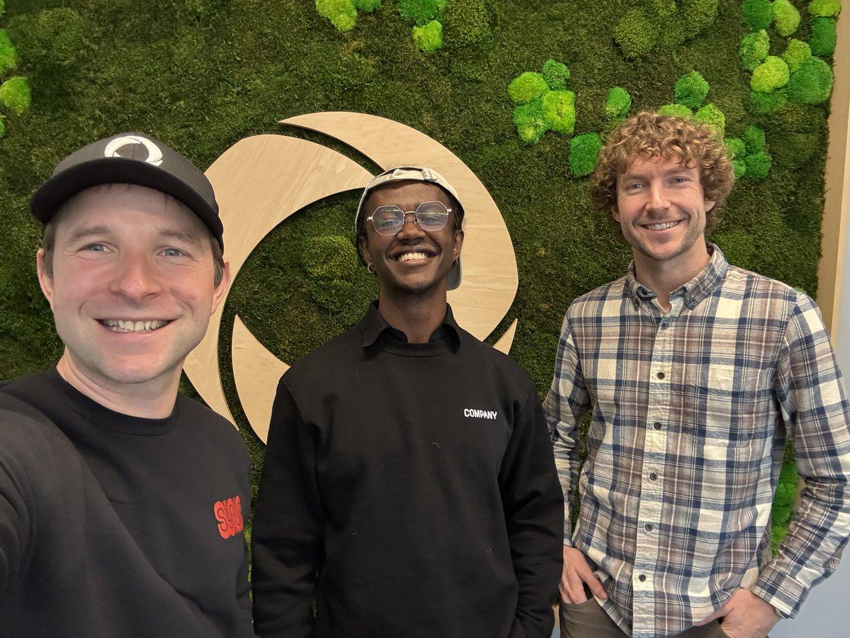 Mikeysee tweet media