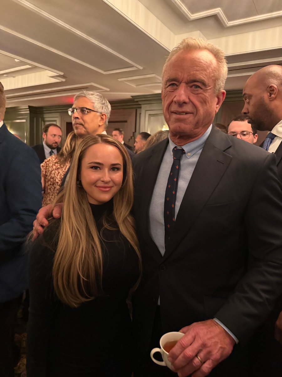 danielle gansky tweet media