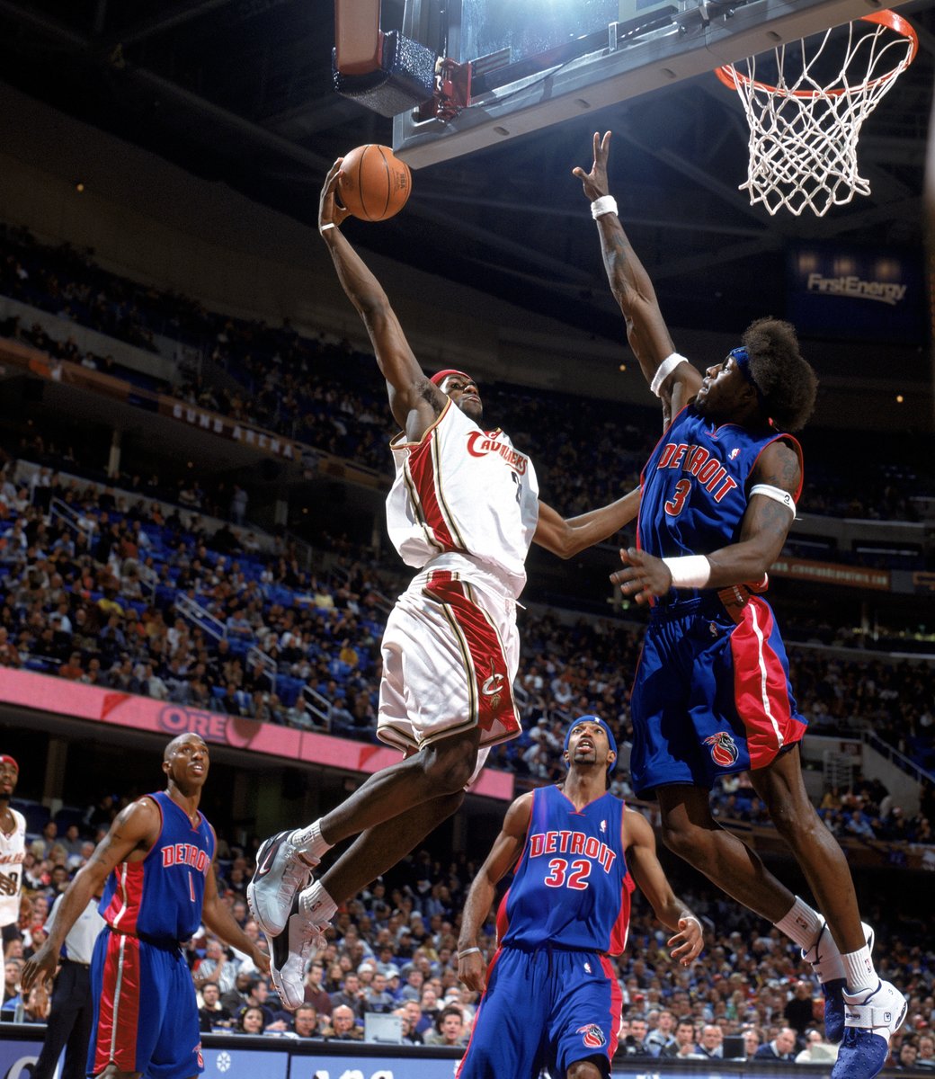 Complex Sneakers tweet media