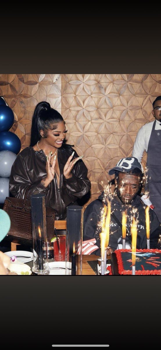 Wait I just got the caption 💀💀💀😭😭😭😂😂pleaseeeee