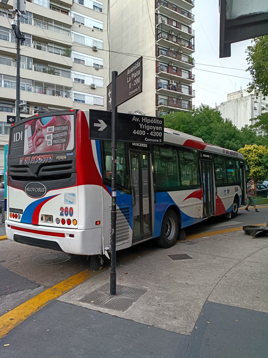 Un 26 se mando x Yrigoyen y se comió unos havanets <a href="/CiudadDeBondis/">Ciudad de Bondis</a>