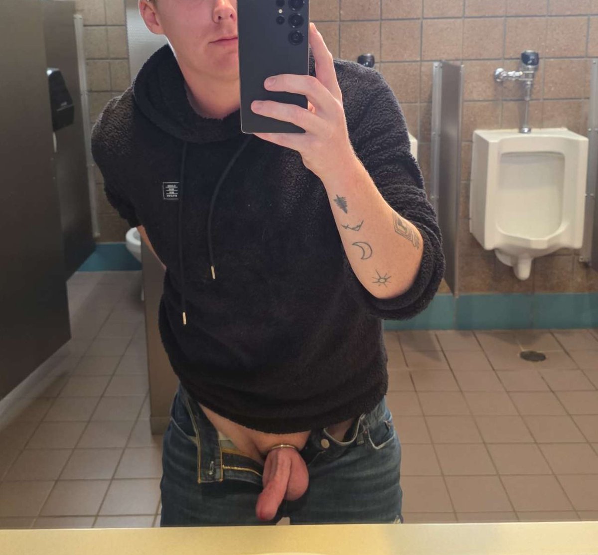 Reststops get me everytime #Reststop #Cruising