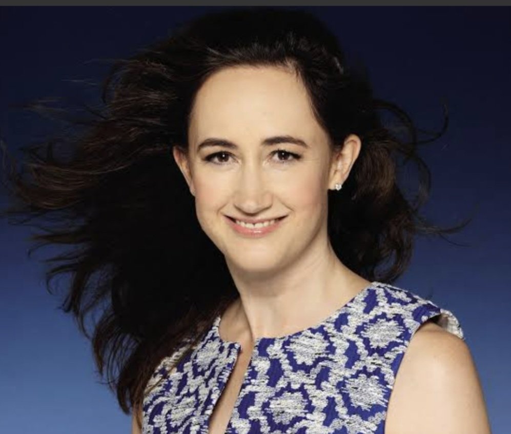 subeeta's tweet photo. End of an Era!!
Rest in peace @KinsellaSophie. Thank you for sharing your imagination with the world. Your books will stay forever esp in my library. I remember having atleast one of your books in my totebag when I started my journey as a reader. I was truly hooked to them❤️❤️ https://t.co/7hB2pWCXW2