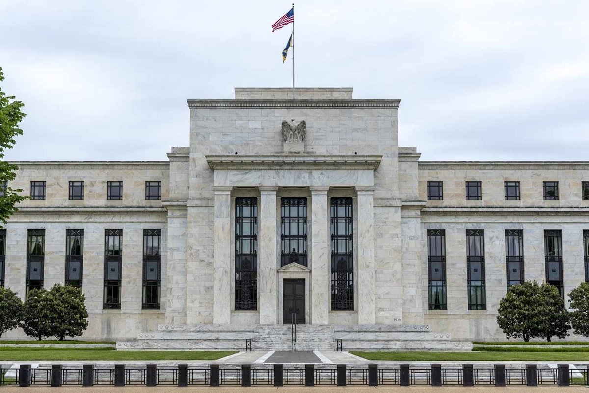 airnewsalerts's tweet photo. #US Federal Reserve cuts benchmark interest rate by 0.25%, lowering the #federalfunds rate to its lowest level since early 2022.
The new target range now stands at 3.5 to 3.75%, down from 3.75 to 4%.
#FederalReserve https://t.co/9R3lokACzA