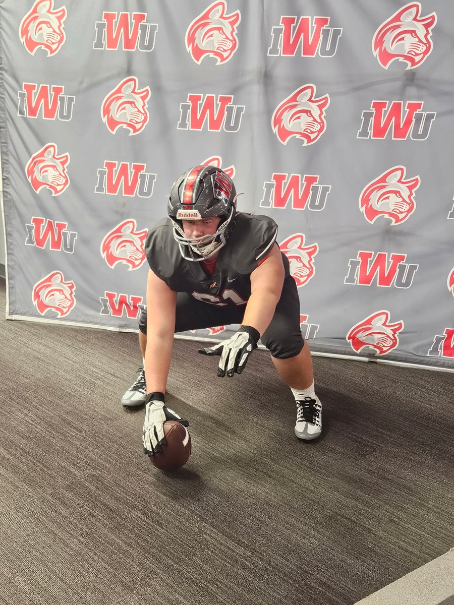 Carter_Beaver61's tweet photo. I took a visit down to @IWUWildcats today and had a couple of great conversations with @Coach_Rode and @drewengels I'm extremely blessed and excited to have been offered an opportunity to be a Wildcat next year! #OneBlood https://t.co/35iJxLlRjU