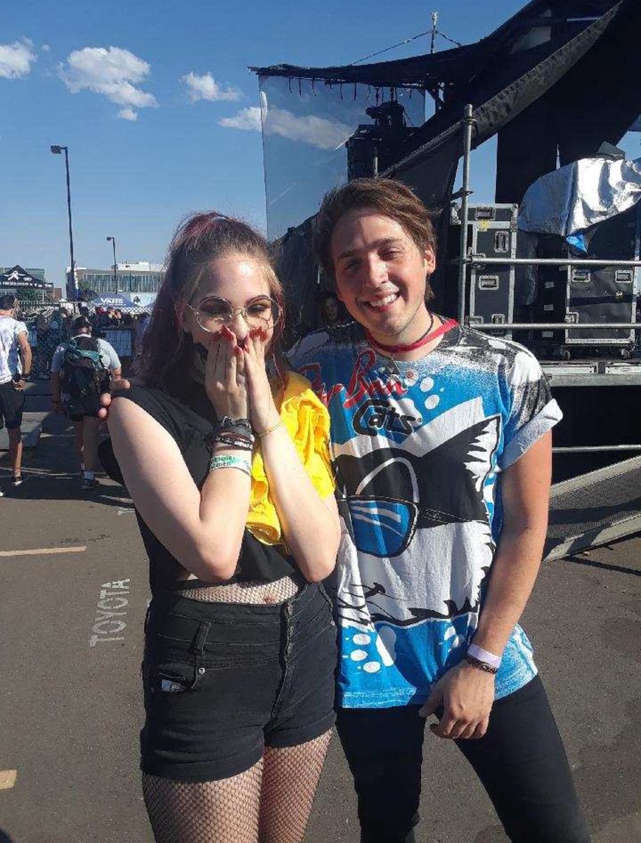 at age 14 i saw parx live for the first time and lost my mind when i ended up in the background of a couple pics
who’s gonna tell them that years later their passion made it into a tour recap :(