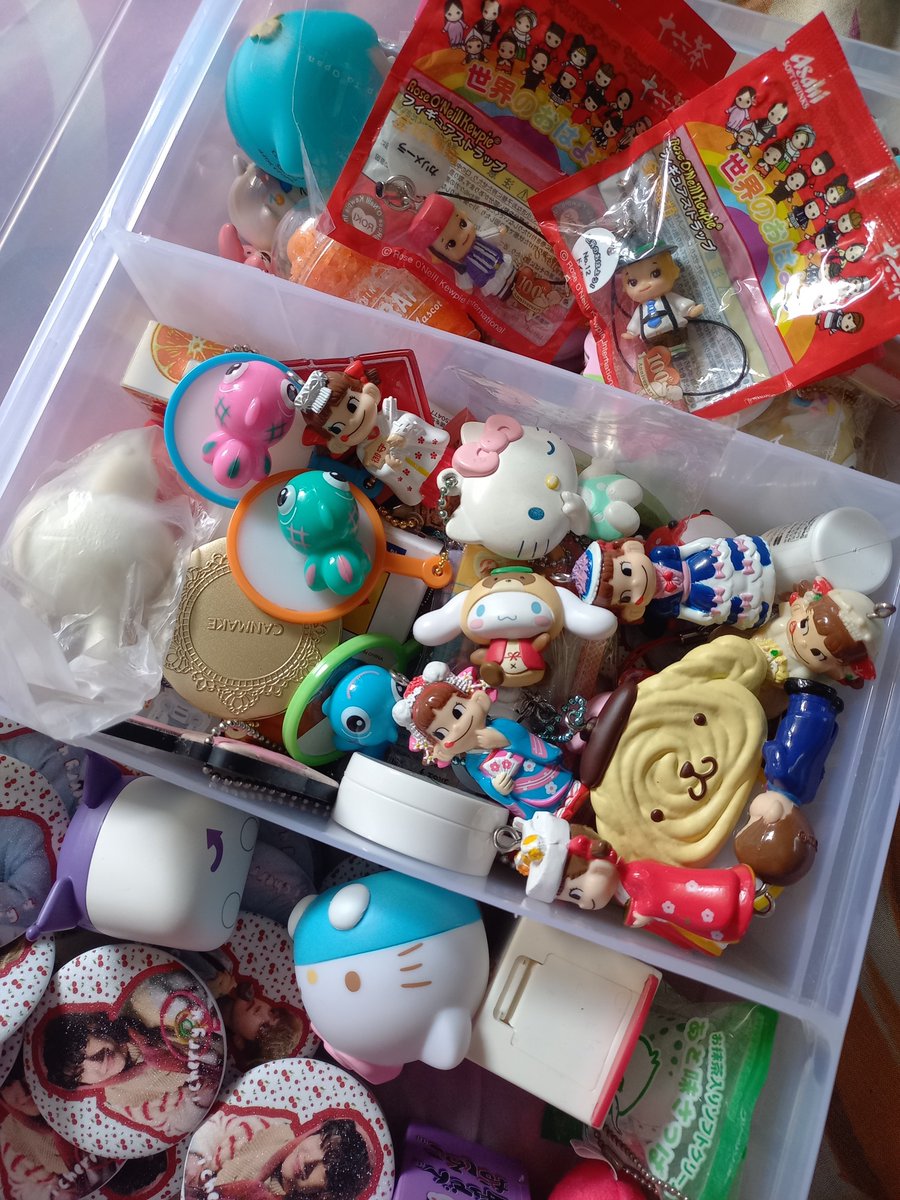 aku ada sell 100+ trinketss nii, bisa lebih murce kalo splitpay yaa, bisacek oren di bioku atau dm ajaa ya untuk linknyaa🥰 oh ya dan ada voucher dari oren jugaa