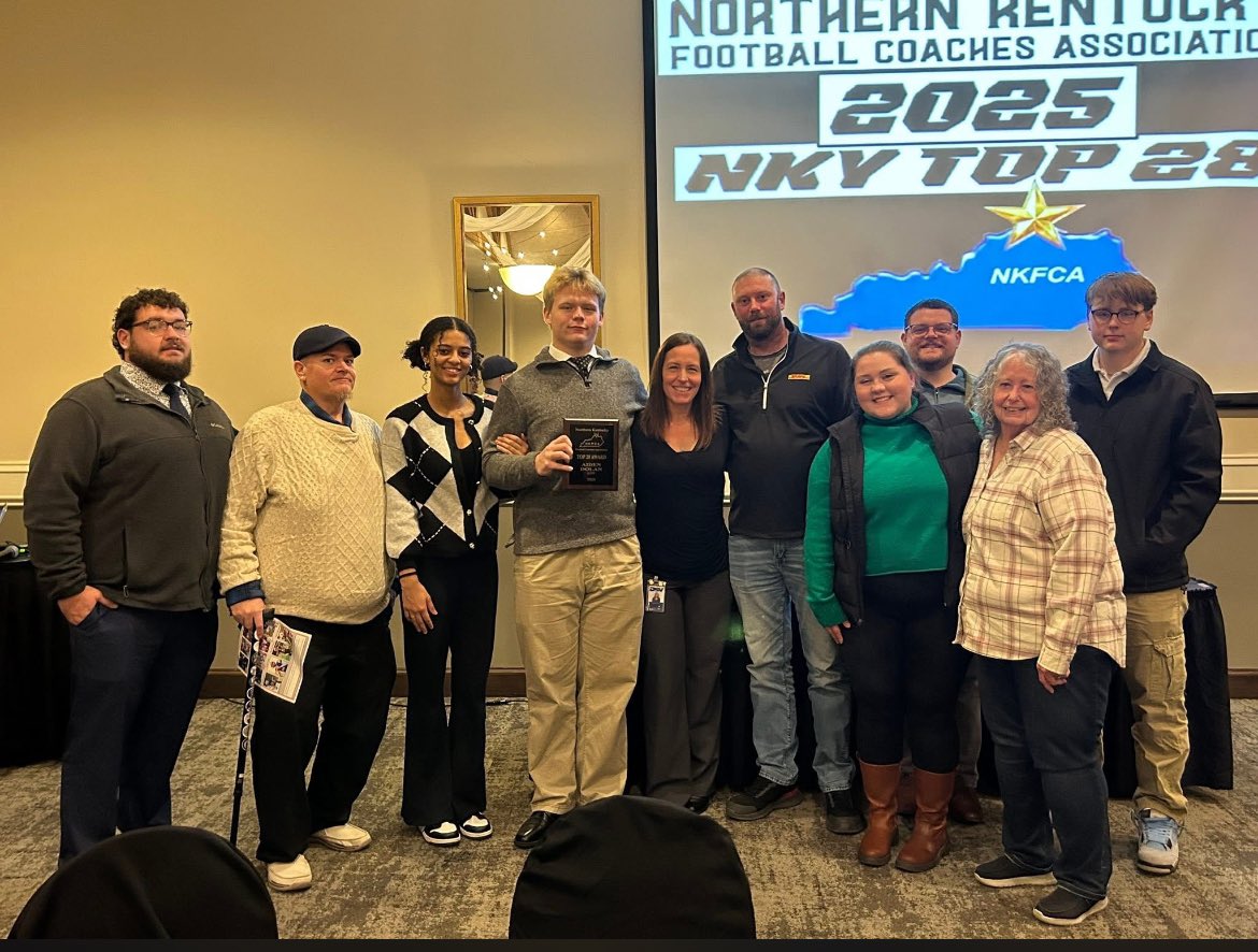 Had a great time at the NKFCA Top 28 football awards banquet tonight with my family, teammate and coaches. Honered to be awarded as one the top 28 football players in northern Kentucky. <a href="/LMHSCoach_T/">John Tomlinson</a> <a href="/LMHSAthletics/">Lloyd Memorial High School Athletics</a> <a href="/CoachWalker8383/">Coach Walker</a> <a href="/PrepRedzone/">Prep Redzone 🏈</a> <a href="/PrepRedzoneKY/">Prep Redzone Kentucky</a> <a href="/PrepRedzoneOH/">Prep Redzone Ohio</a>