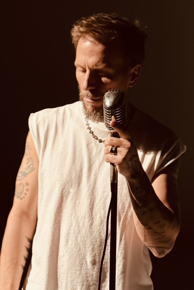 NoelSchajris's tweet photo. Nuevo vídeo @sinbandera  pronto 🙏🏼✨ @dynamodynamito https://t.co/DW0ZanqxII