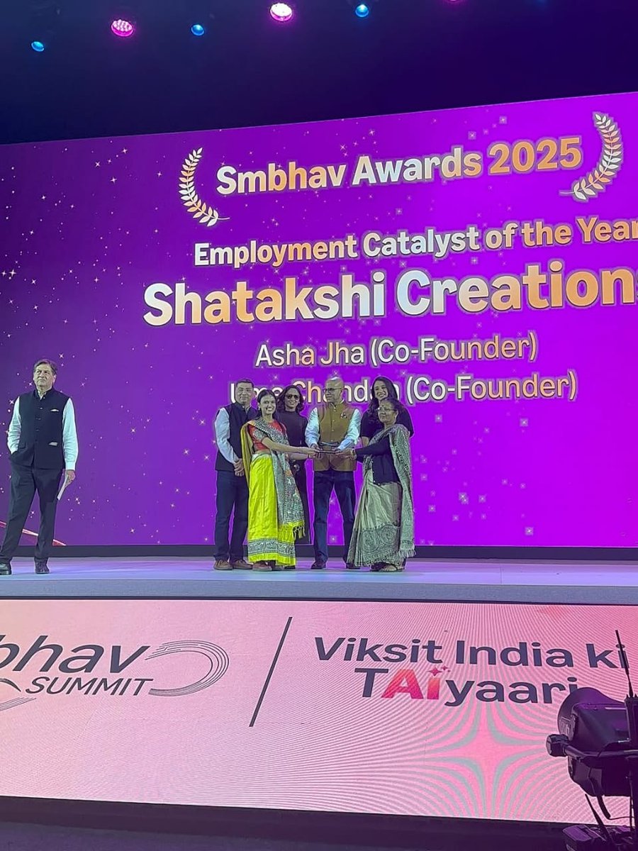 mistryofficial's tweet photo. Madhubani Paints from Bihar won @amazon Smbhav Award 2025 in Employment Catalyst Category https://t.co/DwV4JA2EQs