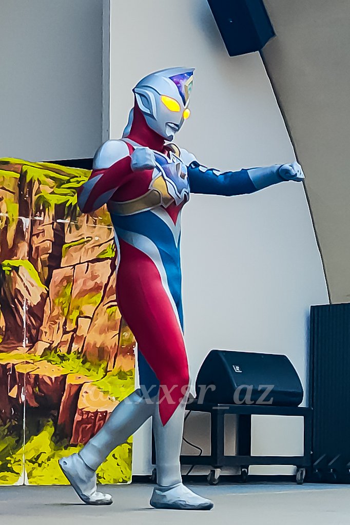 ウルトラマンデッカーのOP MVが今も話題、再燃の理由