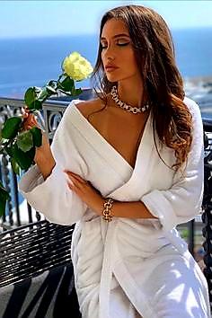 Wisdom comes quietly...
When you get rid of the superfluous... let go of the unnecessary... accept the simple... and appreciate the real...