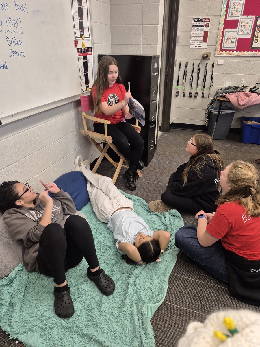 Mrs. Komp tweet media