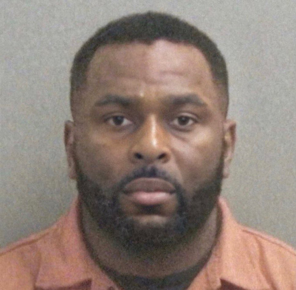 jessithebuckeye's tweet image. Media release for Sherrone Moore arrest.
No further details.