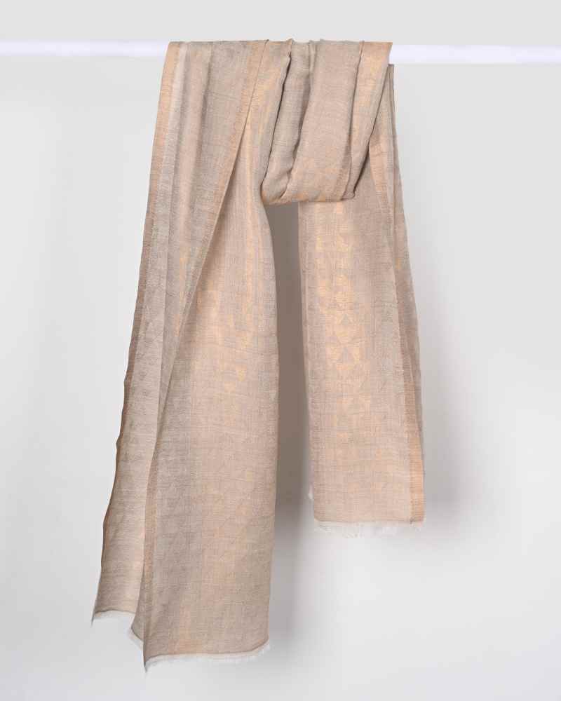 ElaboreLuxury's tweet photo. Subtle shimmer, timeless charm. The Elabore Luxury shawl adds effortless elegance to every look. ✨
Explore: https://t.co/NDAu2eqCUD
#ElaboreLuxury #LuxuryShawl #EverydayElegance #StyleInspo https://t.co/kexhDafAwl