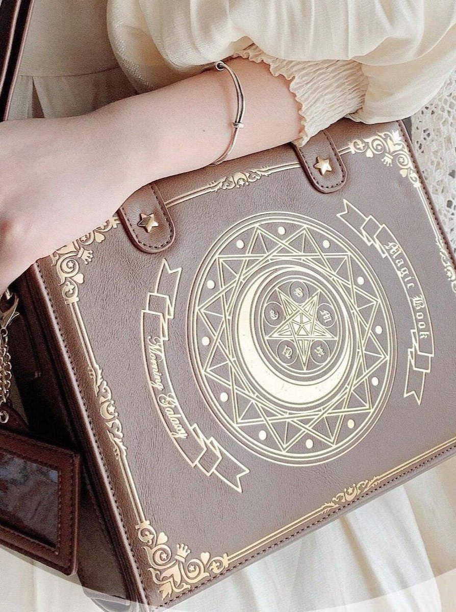 Belchic7's tweet photo. 🖤🧸𝔹𝕖𝕝𝕔𝕙𝕚𝕔プレゼントキャンペーン🧸 🖤

魔法書アンティークバック 
https://t.co/cLAzDWMDn8 

ʚ♥参加条件♥ɞ
➽@Belchic7 をフォロー
➽このツイートをRT
➽欲しいカラーをコメントか引用RTで当選確立UP

ʚ♥締め切り♥ɞ
　　1/11 https://t.co/Ars5jAeHeP