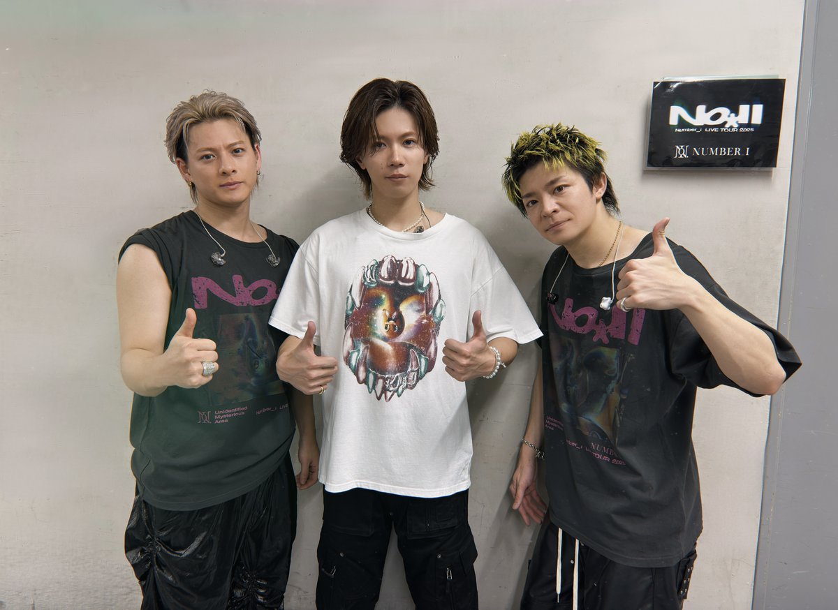 スミクロTシャツたった今届いた！😭🫶 週末、在庫復活してるのに気づい