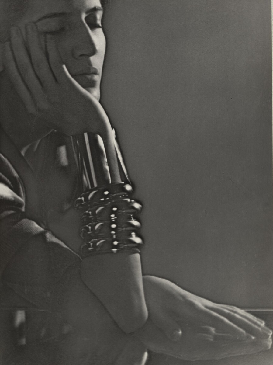 ArtistManRay's tweet photo. Jacqueline #artbots #manray https://t.co/KecDEDfvKr