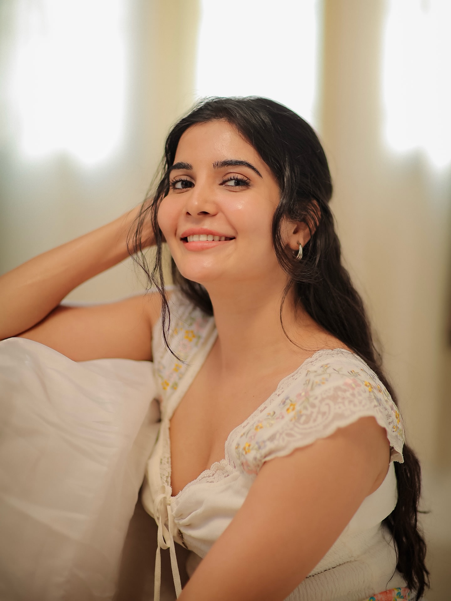 G7297xIbIAA1Dsa?format=jpg&name=large