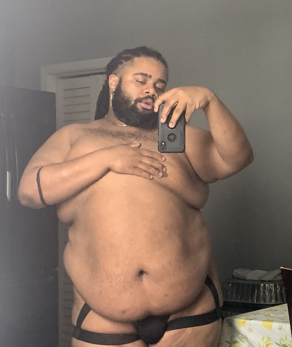 _bodacious_'s tweet image. fat fat.