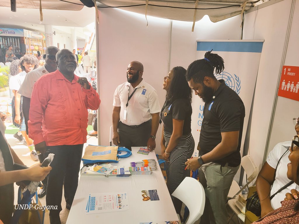 UNDPGuyana's tweet photo. @UNDPGuyana and @sgpguyana are proud to once more join with the @UNGuyana in public engagement at the Anti-Corruption Day and Human Rights Day exhibition on December 9 &amp; 10.
@KatyThompsonROL https://t.co/sU46rDEUwz