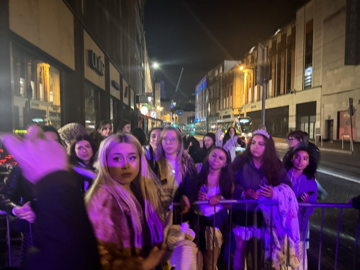 <a href="/tehemartyna/">MARTYNA 💗</a> + an extra of me looking stressed