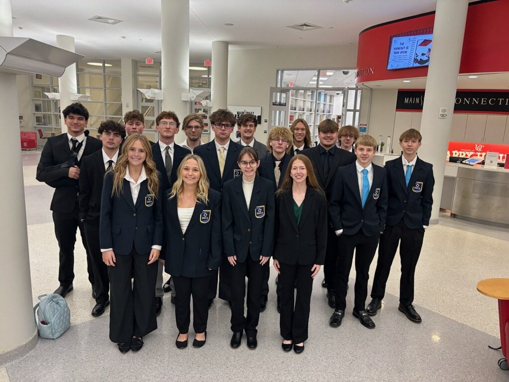 BrownDECA's tweet photo. Great couple of days for WB DECA. Lots of qualifiers and many plaques earned. Thanks to Kendra @uofcincy for hosting us. It was great to be on campus the last couple of days. #loveshctc https://t.co/I3513s3zks