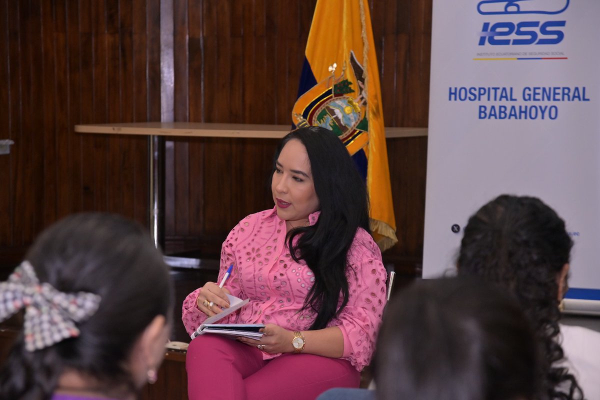 #IESSenAcción | El Hospital Babahoyo realizó el COE institucional, presidido por la directora administrativa <a href="/MzuritadZurita/">Mariuxi Zurita Desiderio</a>, para definir planes de contingencia por los feriados de Navidad y Fin de Año.Además, estrategias ante la etapa preinvernal en beneficio de los afiliados.