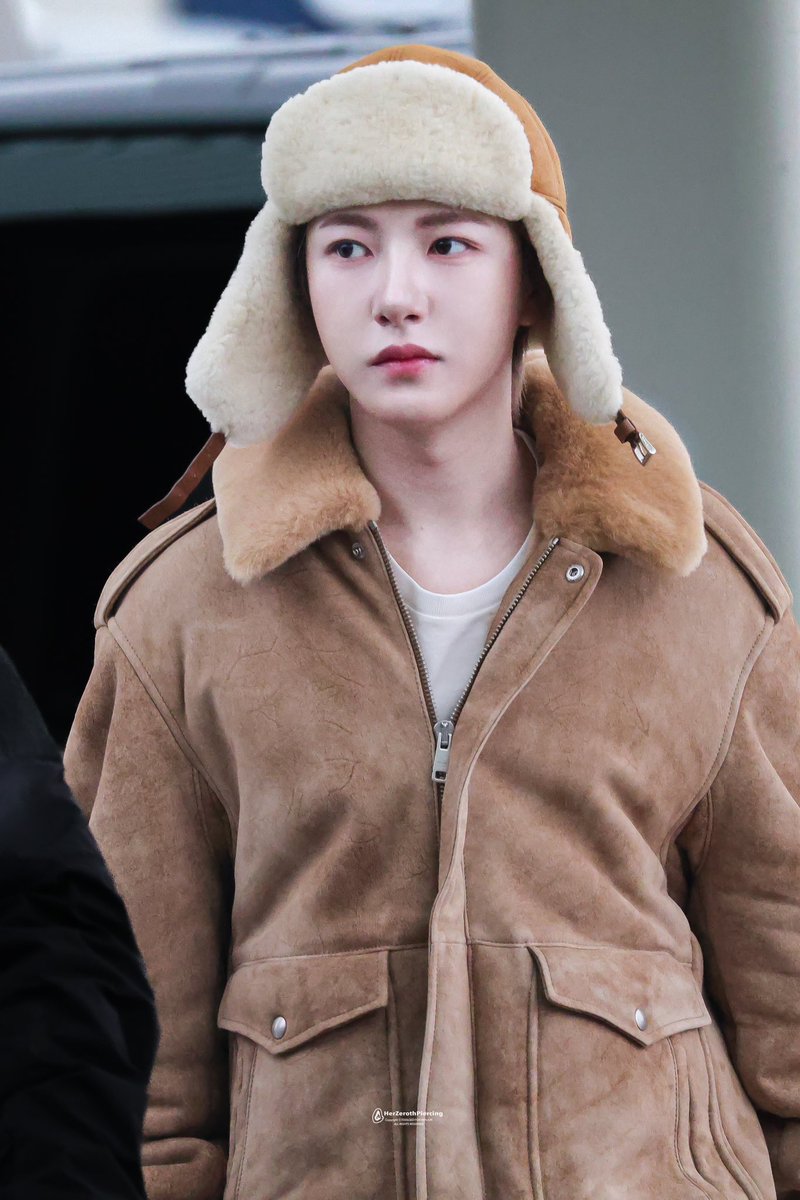 tddlged3223's tweet photo. 251211 출국
#런쥔
#RENJUN https://t.co/ZGBsTbNS8g
