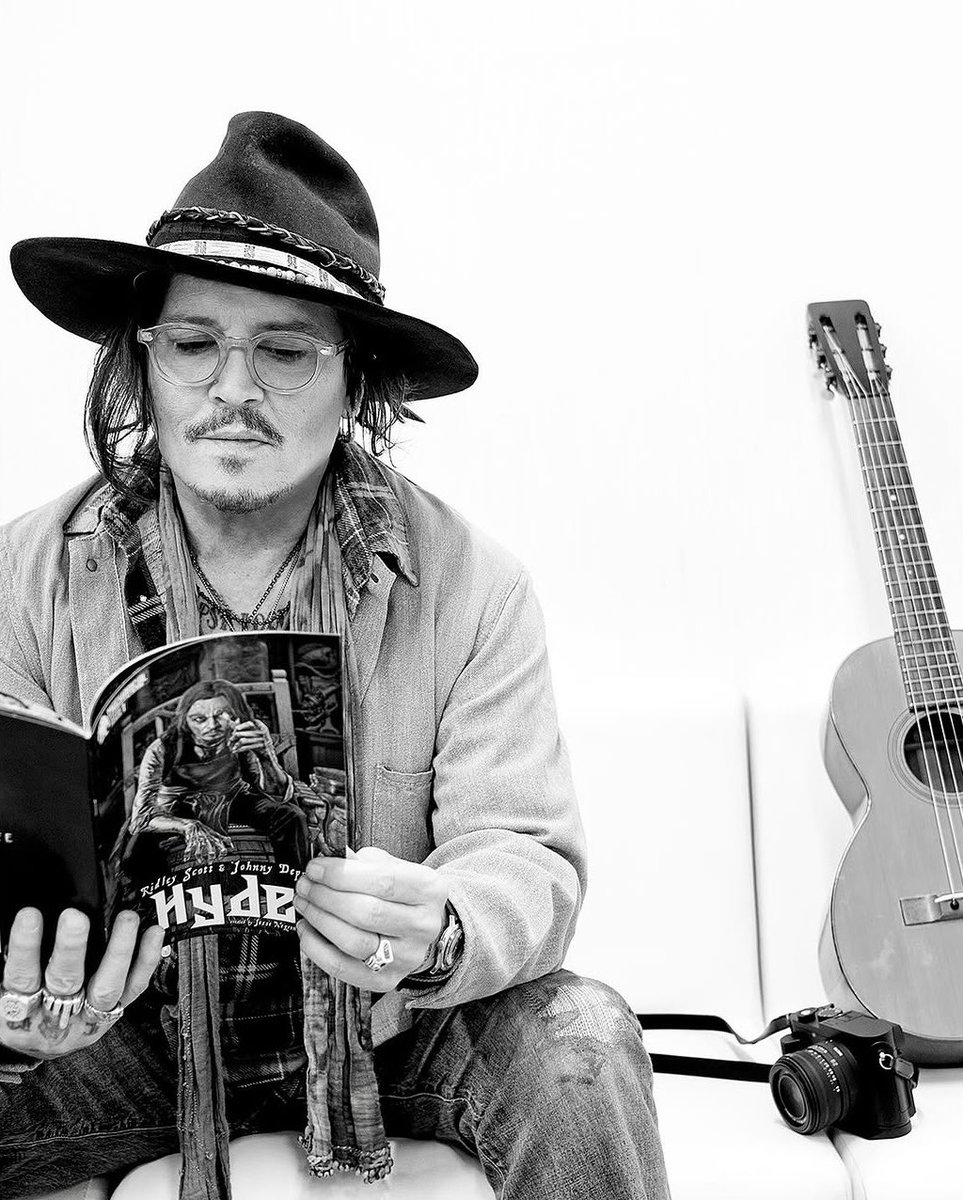 Alishaa_dks's tweet photo. Johnny Depp|Tokyo, Japan. 2025 🖤 https://t.co/gvErD8m6e3