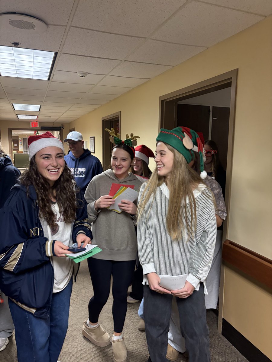 GHSLadyHoops's tweet photo. Very proud of our team for making over 70 Holiday cards and delivering them to Miller’s Merry Manor this afternoon.  Upon delivery, our girls sang Christmas Carols to the residents throughout hallways and rooms.  #TOUGH https://t.co/ID6aIth8qO