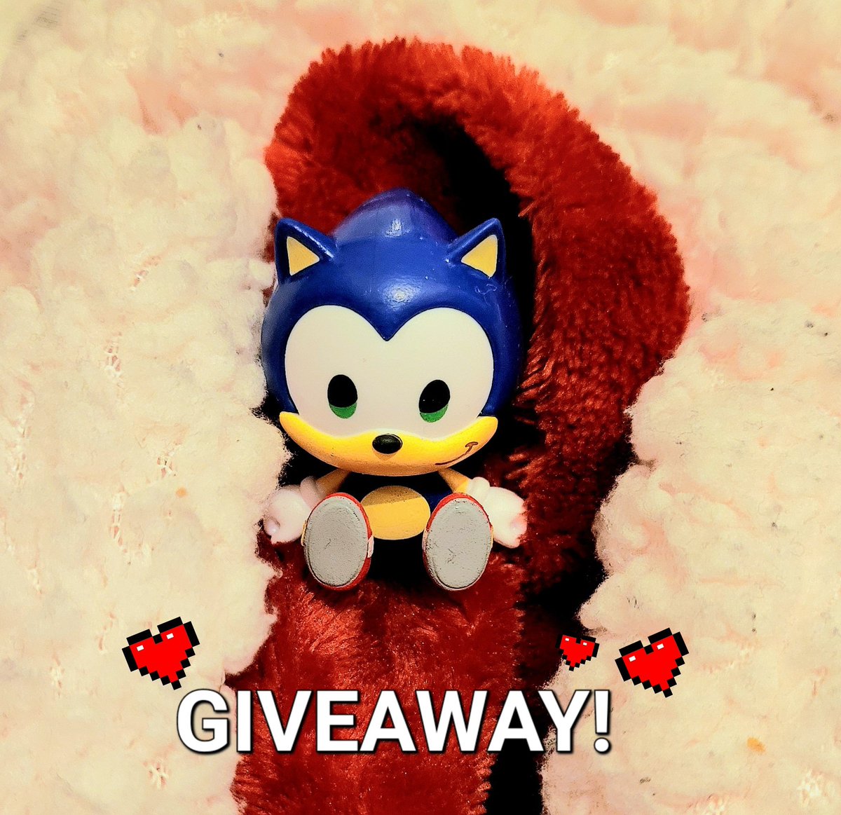 fsonic3's tweet photo. Merry xmas! 🎄, I'm giving away one sonic and friends mini blind box figure of Sonic! Open worldwide! 
Usa entries must provide a valid phone number, winner picked at random. 

To enter follow me and retweet this post! Giveaway ends on sunday the 14th! 😊
#SonicTheHedgehog https://t.co/SY3OWEmXMx
