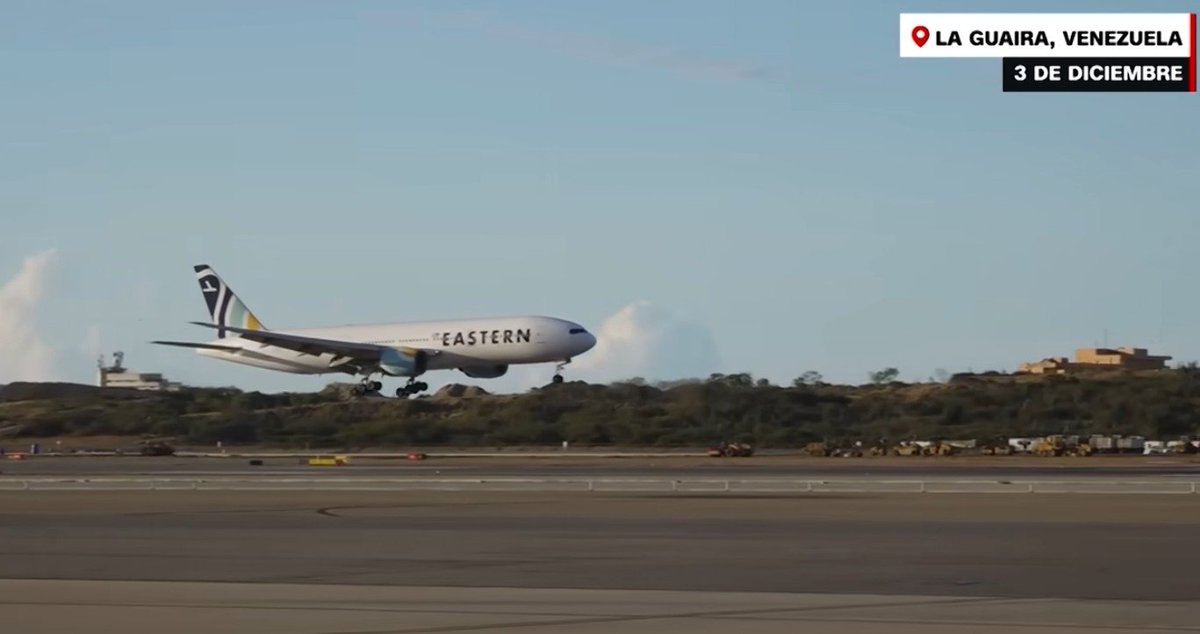 patriciajaniot's tweet image. ¡La noticia está en lo que no cuenta Diosdado Cabello! Los detalles de la salida de @MariaCorinaYA hacen ver muy mal al régimen.  
María Corina Machado dijo que su salida de Venezuela implicó muchos riesgos y el peligro para muchas personas. 

A esta hora no sabemos más de ese…