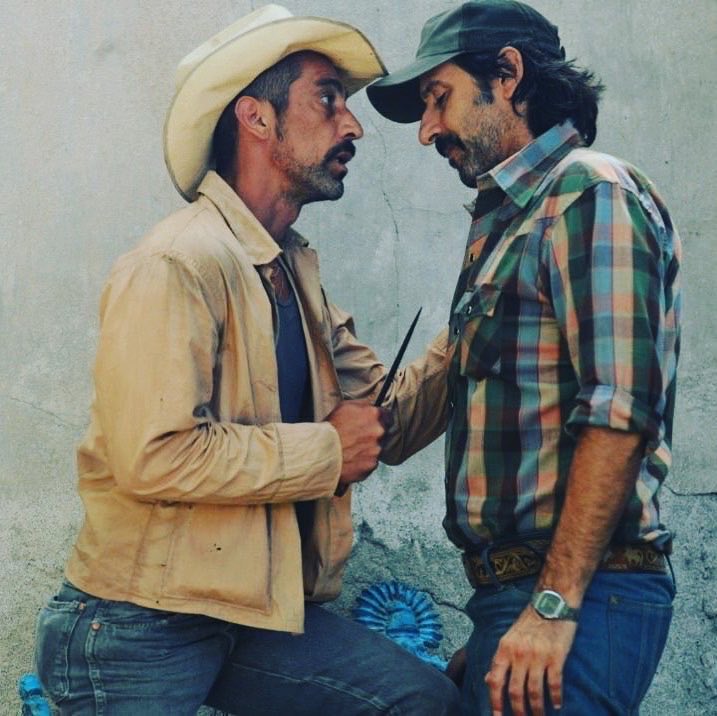 CarlossValencia's tweet photo. DÍA 9: Recordando personajes y proyectos. POLVO de Jose Maria Yazpik. Con mi personaje FISHER Disponible en @netflix @netflixlat #cinemexicano #cinematography #arieles #filmandocine #actoresdeseriesmexicanas #cinedebajacalifornia #sanignaciobcs #carlosvalenciaactormexicano https://t.co/e6G4r8Uoob