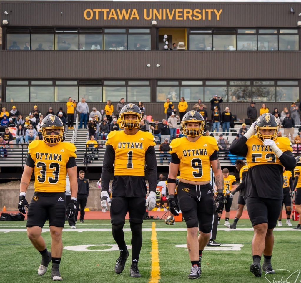 Carter Smith tweet media