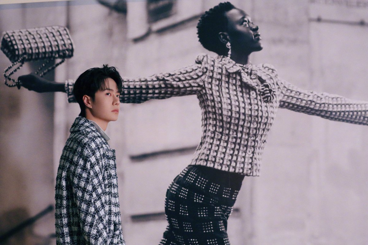 Three years ago today 22.12.27 UNIQ-王一博update!🥰 Chanel J12