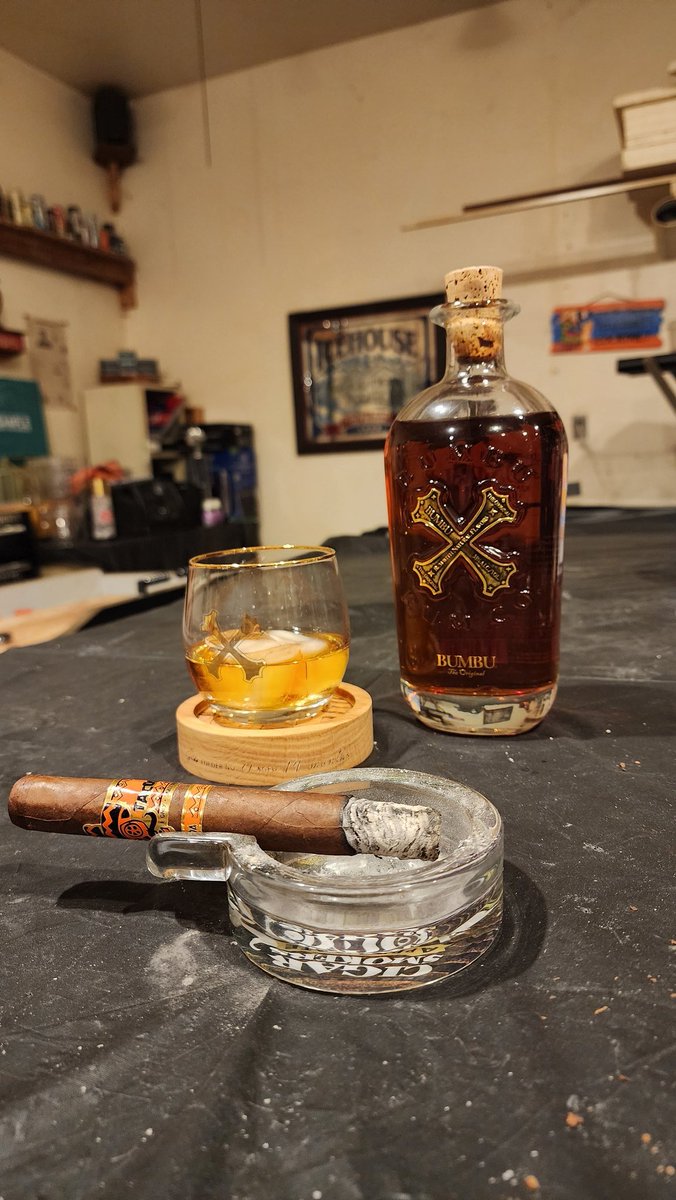 DollaBillSimps's tweet image. Wednesday night