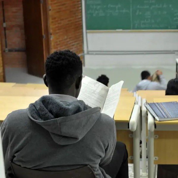 NewsLiberdade's tweet photo. 🚨URGENTE - Assembleia Legislativa de SC aprova o fim das cotas raciais em universidades estaduais e em instituições que recebem verbas do estado https://t.co/Lj9fYL1Bdf