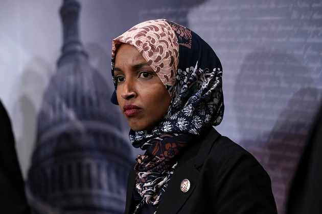EricLDaugh's tweet image. 🚨 BREAKING: Elon Musk calls Somali Rep. Ilhan Omar "a traitor to America"

Ilhan said of Elon: "He's one of the dumbest, luckiest people to exist on this earth."

DEPORT THIS SOMALI TRAITOR!

She committed fraud to get here by marrying her brother. GO BACK TO SOMALIA.