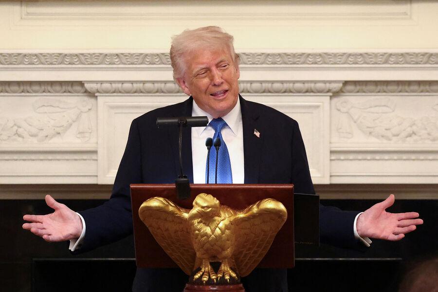 🇺🇸😎#TRUMP EIN WEITERER SIEG IM #SupremeCourt! 🔥

Die konservativen Richter haben heute gerade deutlich gemacht, dass sie bereit sind, die Entscheidung des Humphrey's Executor-Gerichts von 1935 aufzuheben, die diese „unabhängigen“ Agenturen geschaffen hat, die Präsidenten nicht