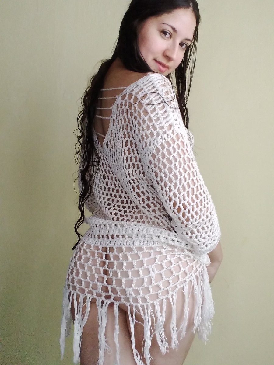 Can you help me lift my dress little by little with your hand? 😍