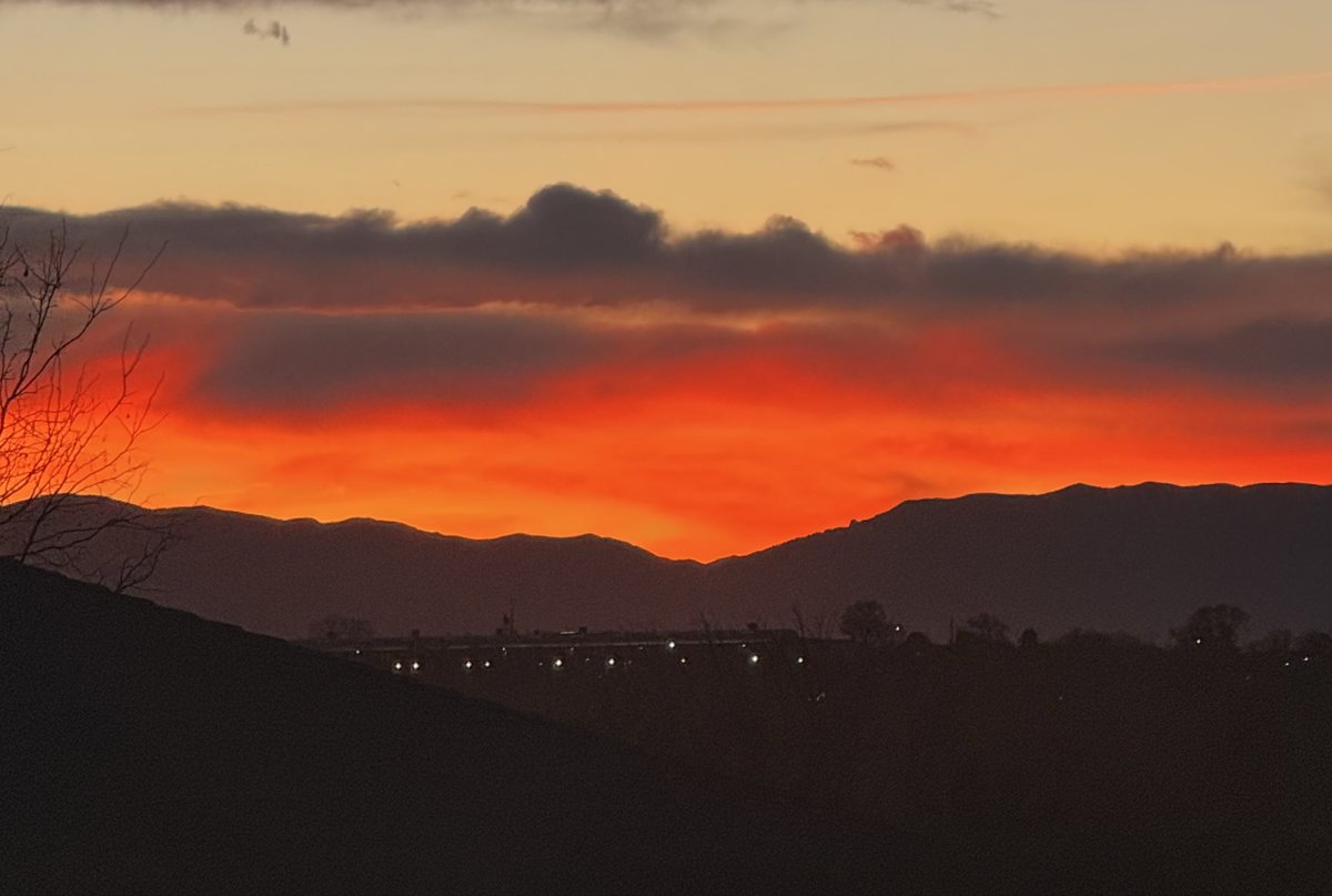 Azul_320's tweet image. Beautiful sunset this evening