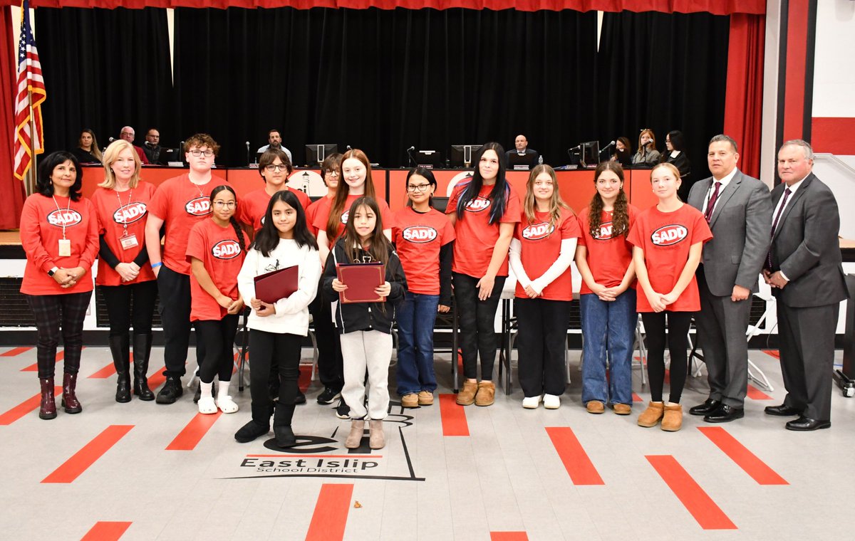 East Islip UFSD tweet media