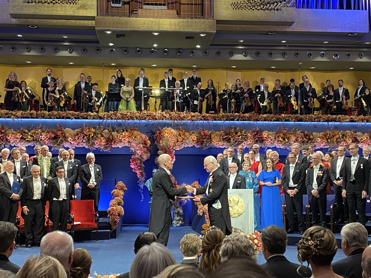 robert sinclair tweet media