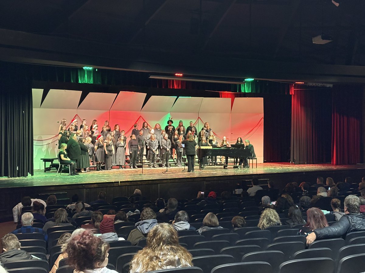 Normandy High School tweet media