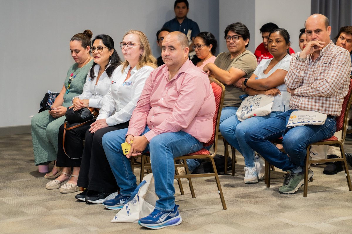 <a href="/SanipesPeru/">Sanipes</a> <a href="/FAO/">Food and Agriculture Organization</a> <a href="/emcoreape/">Embajada de Corea en Perú</a> <a href="/MINPRODUCCION/">Ministerio de la Producción</a> <a href="/FAOAmericas/">FAO Américas</a> “La plataforma SANISMART nos permitirá prevenir y controlar riesgos sanitarios para proteger la salud de los cultivos de langostino, la inversión de los productores y la reputación del Perú como proveedor confiable.”
Mónica Saavedra, presidenta ejecutiva de <a href="/SanipesPeru/">Sanipes</a> .