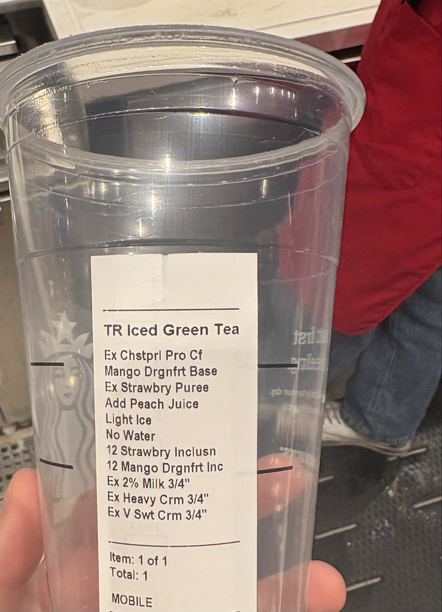 gelbucksworker1's tweet photo. the concept of 24 scoops of inclusions https://t.co/iyigPIxlhX