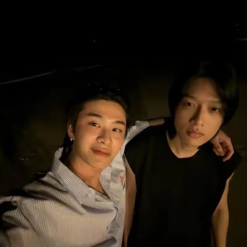 영애¹⁹⁴² tweet media