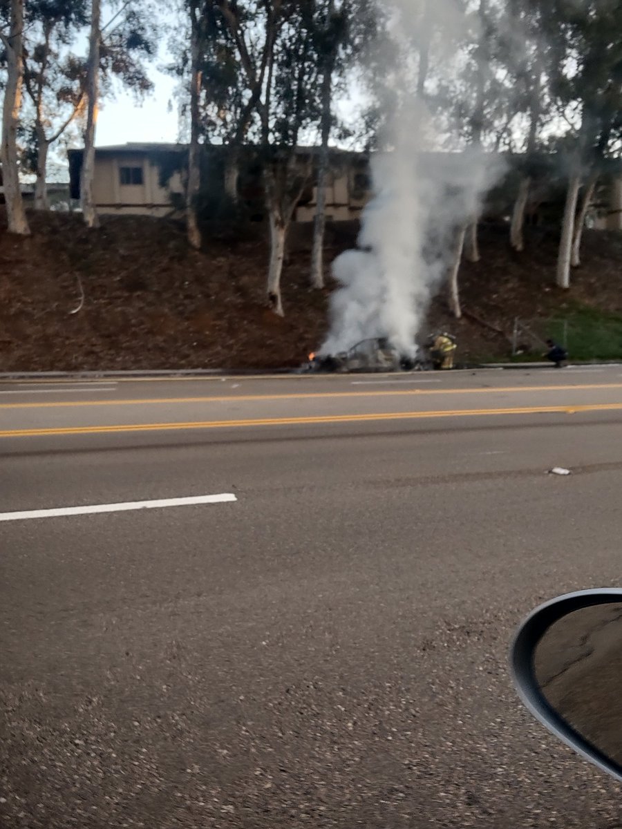 Steven Mendez tweet media