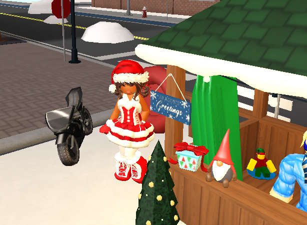Malideema's tweet photo. Happy second elf! #bloxburg #elfhunt https://t.co/HpQhVED2fV